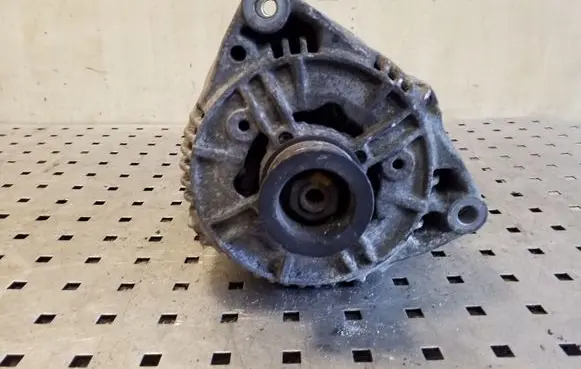 Opel Frontera B Generator/alternator 0123500008 90506202