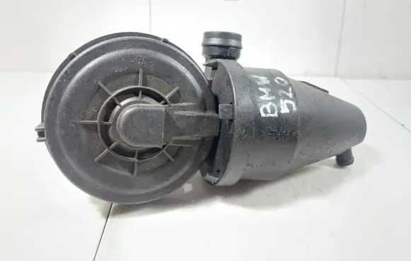 BMW 5 E39 Breather/breather pipe/hose 1703484