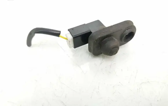 Mitsubishi Outlander Front door sensor 8111