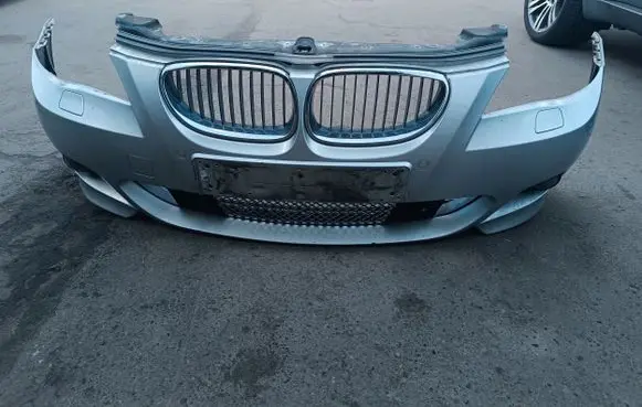 BMW 5 E60 E61 Front bumper 51117896582 7896582
