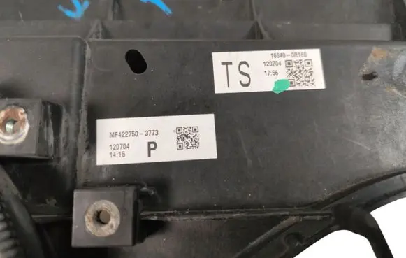 Toyota Avensis T220 Air conditioning (A/C) fan (condenser) 