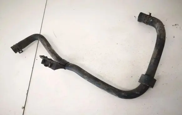 Volkswagen PASSAT B6 Engine coolant pipe/hose 1k0122109cc