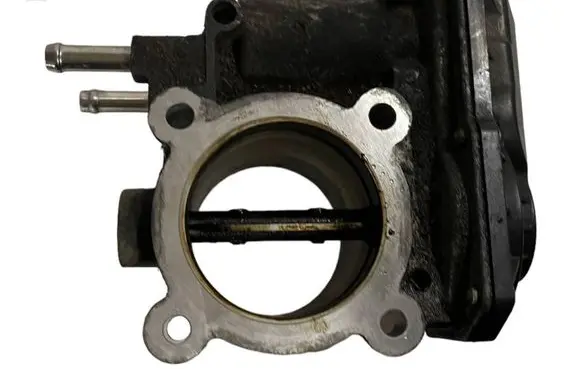 Toyota Avensis T270 Throttle valve 261000R020 01146
