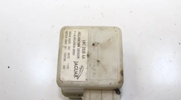 Jaguar XK8 - XKR Alarm control unit/module LNC2630AA