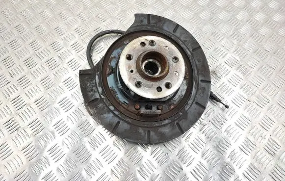 Mercedes-Benz ML AMG W164 Rear wheel hub