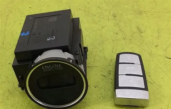 Volkswagen PASSAT B6 Ignition lock 3C0905843R