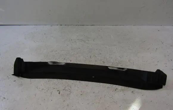 Mercedes-Benz C W202 Radiator trim 2025053188