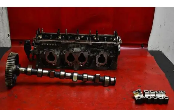 Volkswagen New Beetle Engine head 06A103373J
