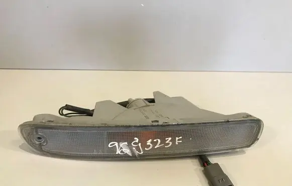 Mazda 323 Front indicator light 21061708