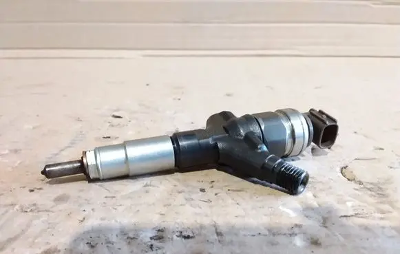 Subaru Legacy Fuel injector 16613AA030 07L06458