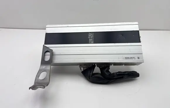 Lexus RX 330 - 350 - 400H Sound amplifier 862800W181