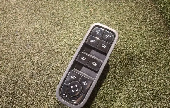 Porsche Cayenne (9Y0 9Y3) Electric window control switch 971959858F 971959858
