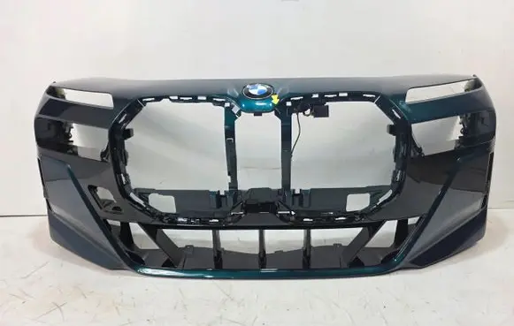 BMW 7 G70 Front bumper