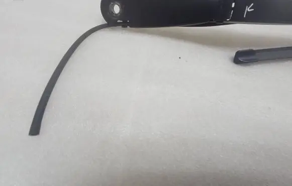 Peugeot 508 II Front wiper blade arm 9813512080
