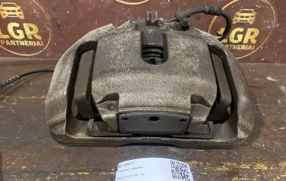 BMW 5 F10 F11 Front brake caliper 6030348