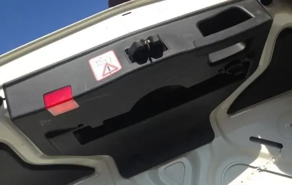 Mercedes-Benz SLK R172 Tailgate/boot cover trim set HENCAR7620777286