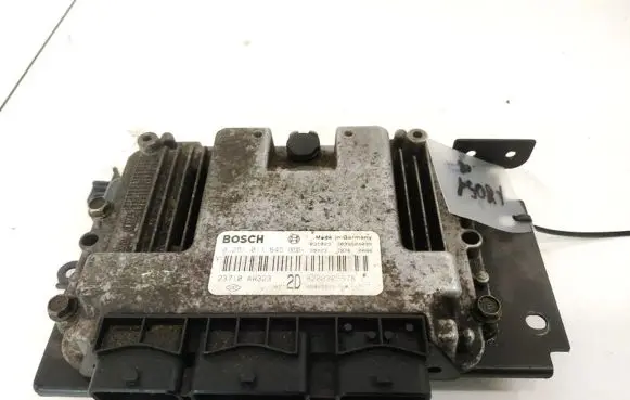 Nissan Primera Engine control unit/module 23710AW323 0281011645