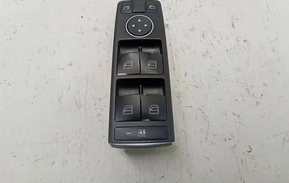 Mercedes-Benz C W204 Electric window control switch A2049055302 10021550