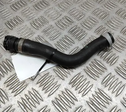 Mercedes-Benz CLA C118 X118 Engine coolant pipe/hose A2475011364