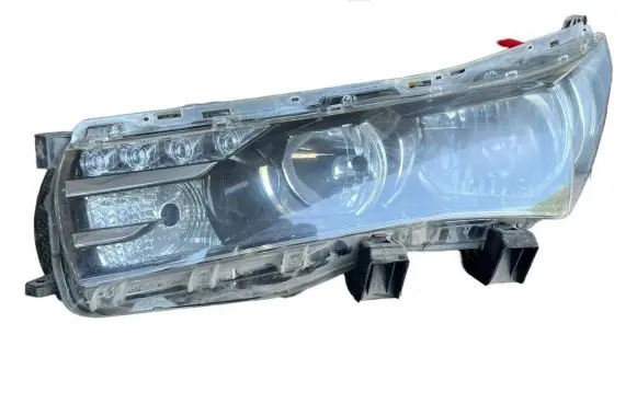 Toyota Corolla E160 E170 Headlight/headlamp 8115002E71