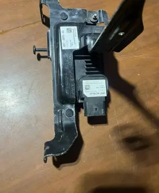 Ford Mondeo Mk III Distronic sensor radar gb5t-9g768-ad