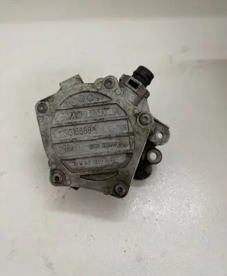 Volvo V40 Vacuum pump 31316688