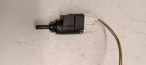 Renault Clio IV Brake pedal sensor switch 253206170R