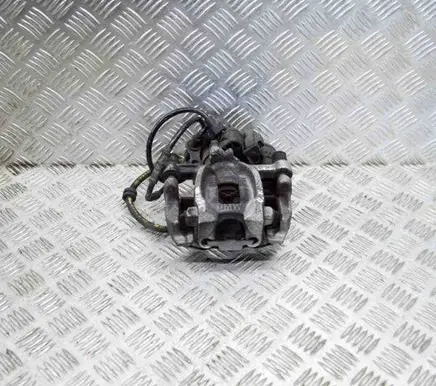 BMW 2 F46 Rear brake caliper 6892605 9317092