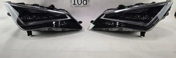 Seat Leon (5F) Headlights/headlamps set 