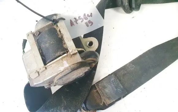 Skoda Octavia Mk2 (1Z) Front seatbelt 602035600 008r-000