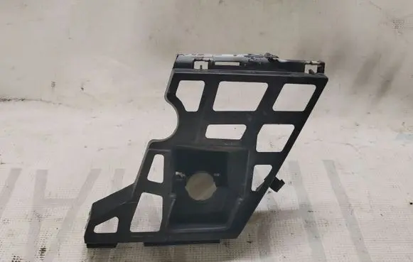 Skoda Yeti (5L) Front bumper mounting bracket 5L0807055