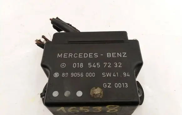 Mercedes-Benz C W202 Glow plug pre-heat relay 0185457232
