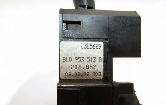 Volkswagen PASSAT B5 Light switch 8L0953513G