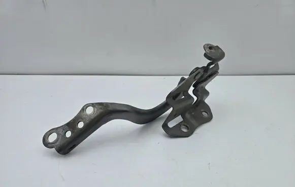 Toyota Auris E180 Engine bonnet/hood hinges 
