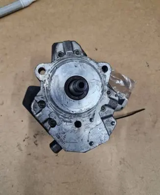 BMW 5 E60 E61 Fuel injection high pressure pump 0445010045