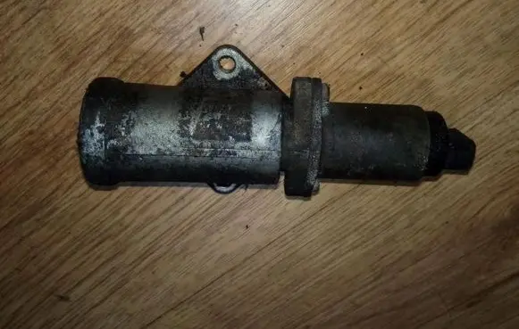 Renault Laguna I Idle control valve (regulator) 7700870084