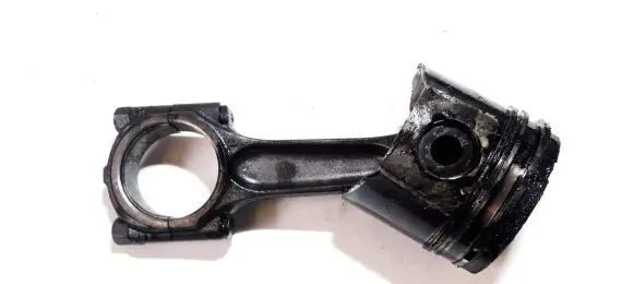 Citroen Xsara Picasso Piston with connecting rod