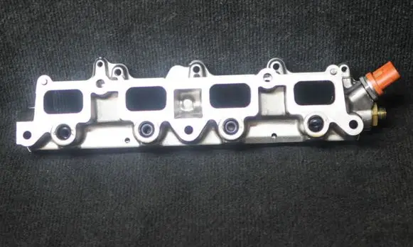 Volkswagen Tiguan Fuel main line pipe 06J906051D