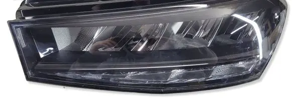 Skoda Fabia Mk4 (6VA) Headlight/headlamp 6VB941015KOLUMB 6VB941015