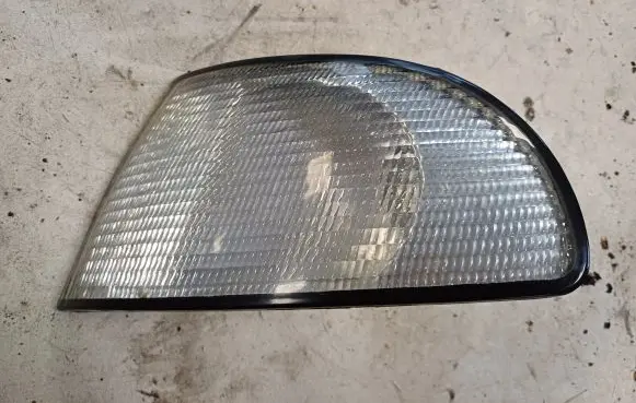 Audi A4 S4 B5 8D Front indicator light