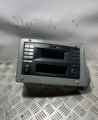 Mercedes-Benz Sprinter W906 Radio/CD/DVD/GPS head unit A9069005103