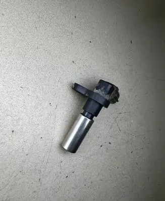 Nissan Navara D22 Crankshaft position sensor 23731WD000