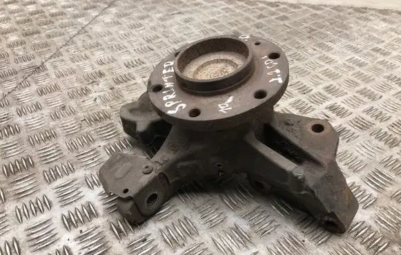 Mercedes-Benz Sprinter W906 Front wheel hub