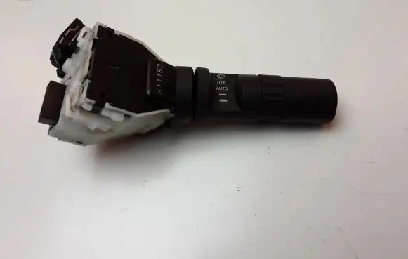 Nissan Navara Wiper switch 25260EB66A