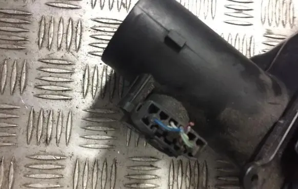 Mazda 2 Mass air flow meter 1974002010 197400-2010
