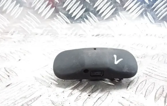 Volkswagen Golf V Windshield washer spray nozzle 1K0955985