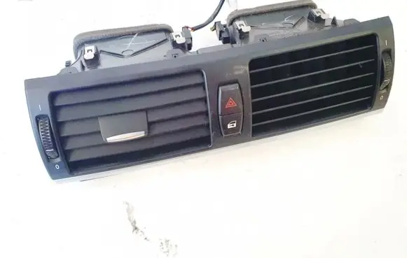 BMW X5 E70 Dash center air vent grill 716180104 7161802-04