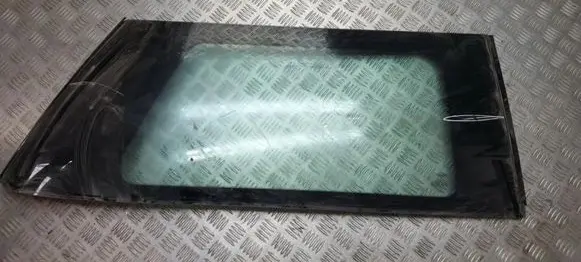 Mini One - Cooper R50 - 53 Rear side window