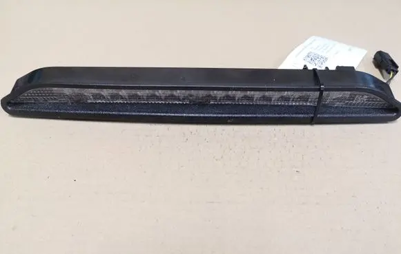 Opel Zafira A Third/center stoplight 90582025