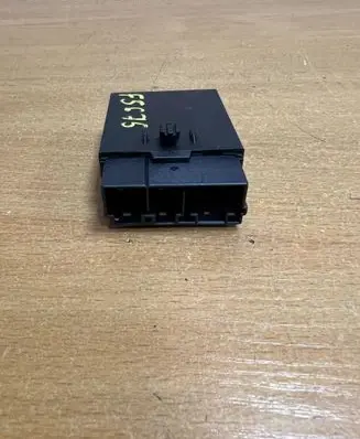 BMW 4 F32 F33 Other control units/modules 927358401 00401838D4